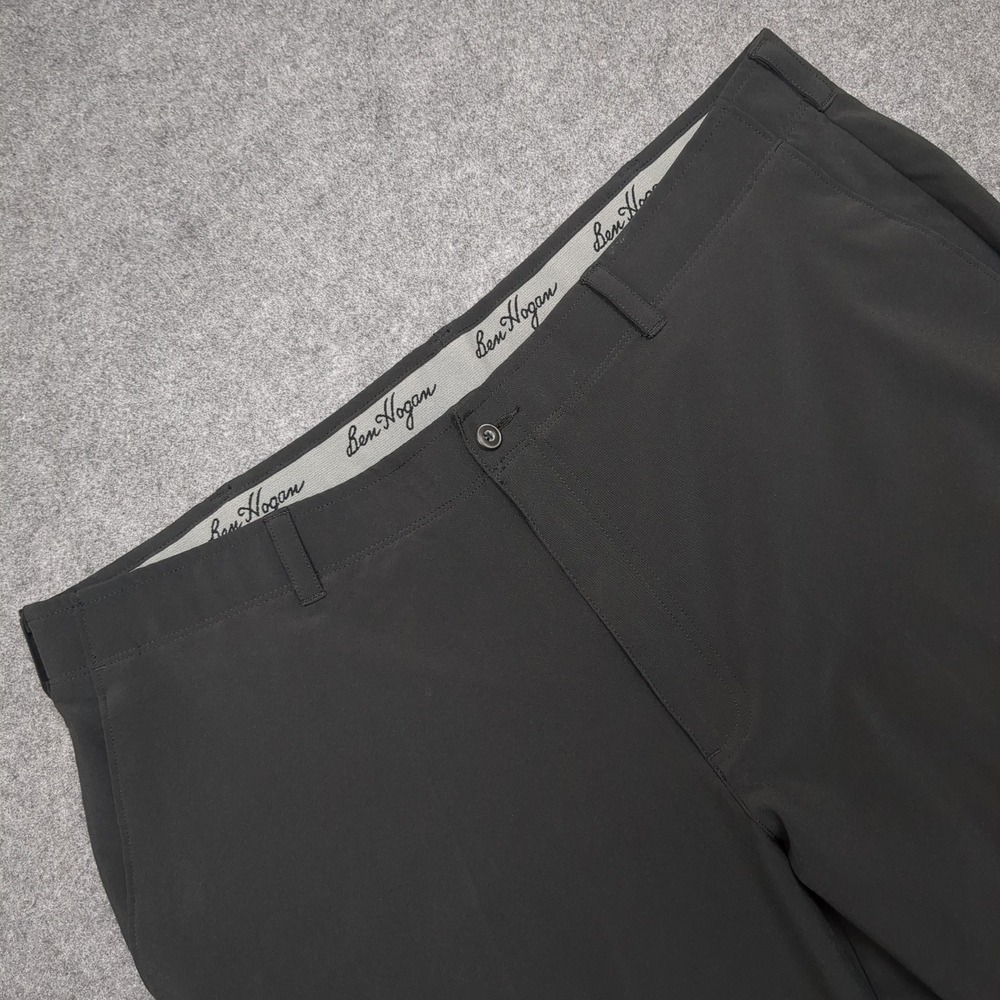 Ben Hogan Mens Size 42 Golf Shorts Flat Front Charcoal‎ Gray Performance Stretch